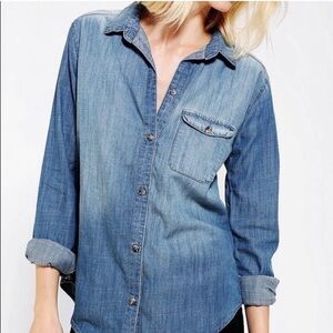 BDG chambray boyfriend shirt